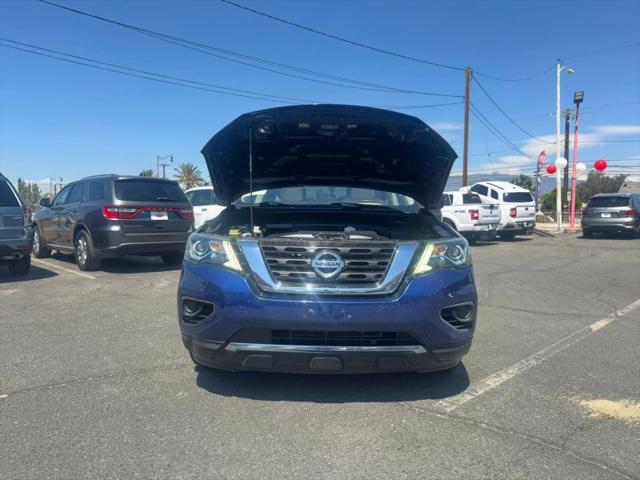 2017 Nissan Pathfinder S