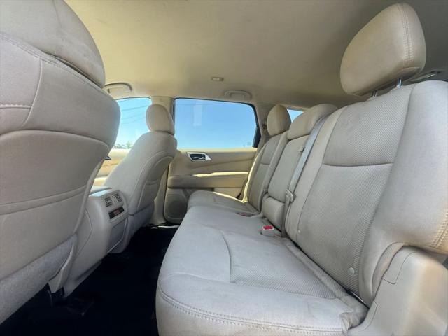 2017 Nissan Pathfinder S