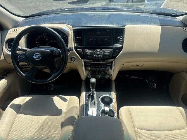 2017 Nissan Pathfinder S