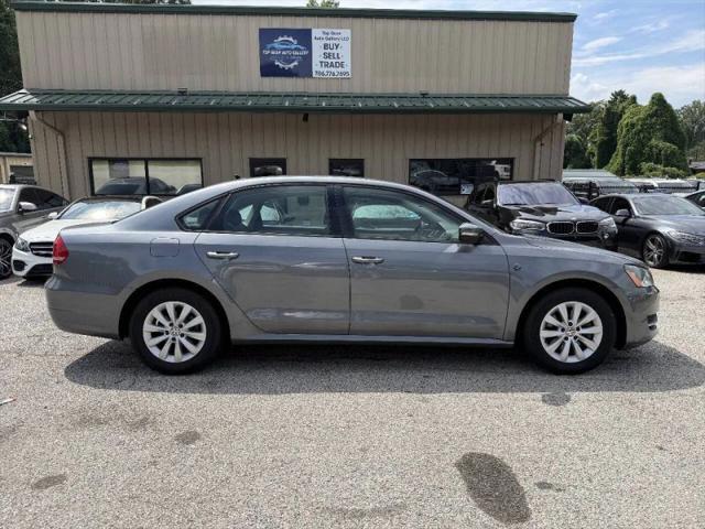 2014 Volkswagen Passat 2.5L Wolfsburg Edition