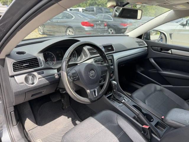 2014 Volkswagen Passat 2.5L Wolfsburg Edition