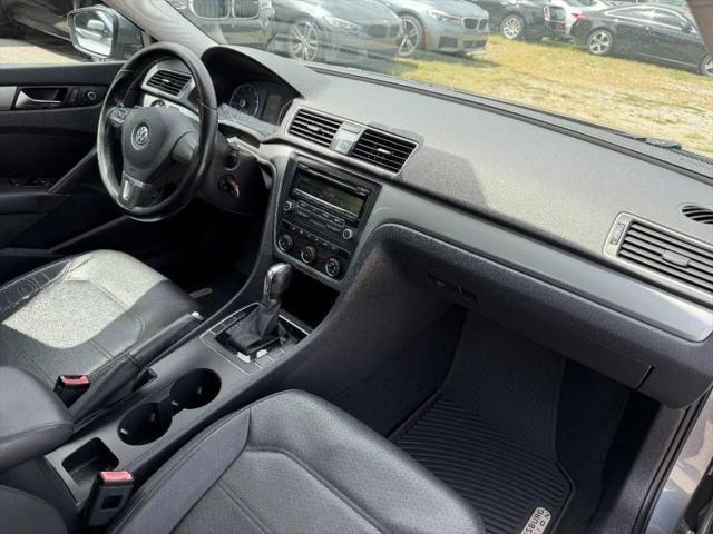 2014 Volkswagen Passat 2.5L Wolfsburg Edition