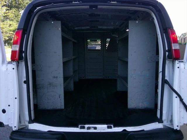 2017 GMC Savana 2500 Work Van