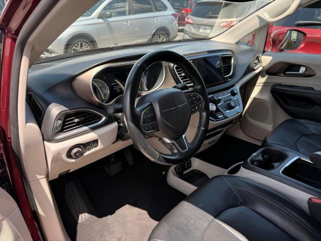 2017 Chrysler Pacifica Touring-L Plus