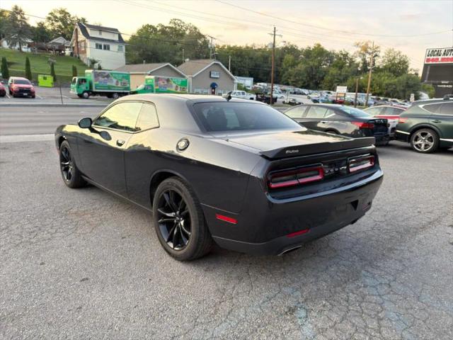 2018 Dodge Challenger SXT