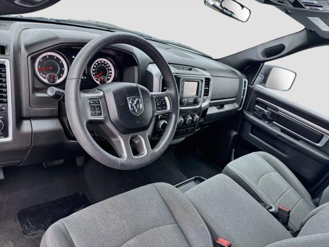 2024 Ram 1500 Classic Warlock Crew Cab 4x4 57 Box