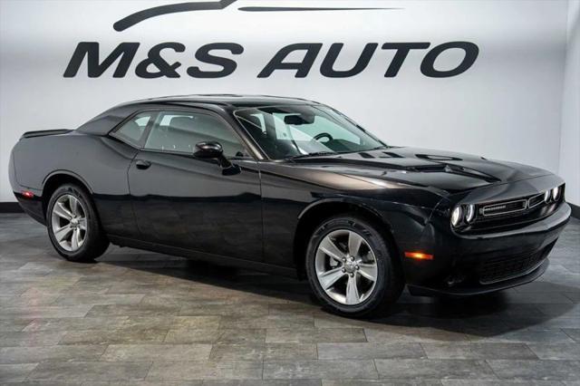 2022 Dodge Challenger SXT