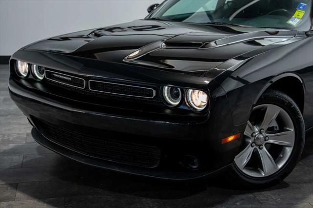 2022 Dodge Challenger SXT