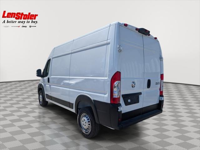 2026 Ram ProMaster Cargo Van Tradesman High Roof 136 WB w/Pass Seat