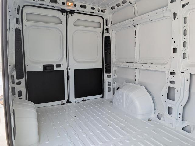 2026 Ram ProMaster Cargo Van Tradesman High Roof 136 WB w/Pass Seat