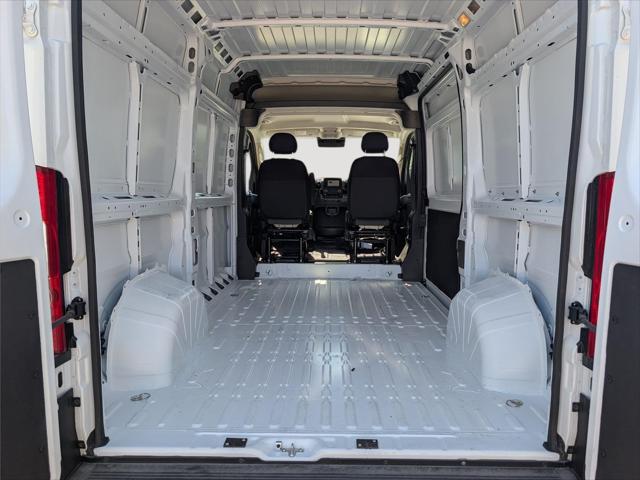 2026 Ram ProMaster Cargo Van Tradesman High Roof 136 WB w/Pass Seat