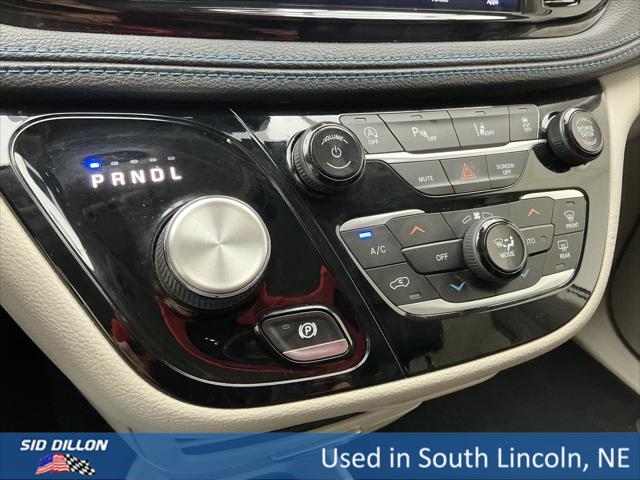 2021 Chrysler Pacifica Touring L