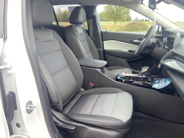 2024 Chevrolet Trax FWD LT