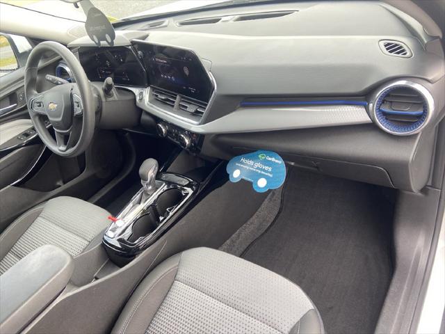 2024 Chevrolet Trax FWD LT