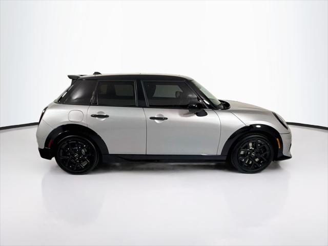 2027 MINI Cooper Hardtop Cooper S