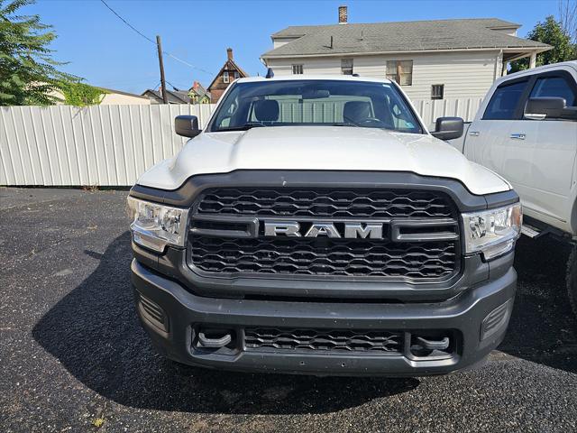 2022 RAM 2500 Tradesman Regular Cab 4x4 8 Box 2022 RAM 2500 Tradesman Regular Cab 4x4 8 Box