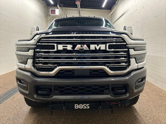 2025 Ram 3500 Limited Longhorn Crew Cab 4x4 8 Box