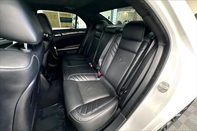 2023 Chrysler 300 300C
