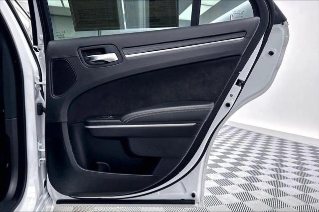 2023 Chrysler 300 300C