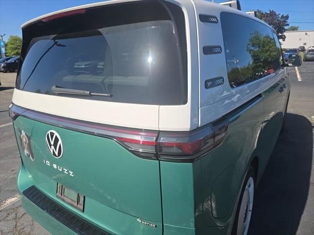 2025 Volkswagen ID. Buzz 1st Edition with 4MOTION 2025 Volkswagen ID. Buzz 1st Edition with 4MOTION