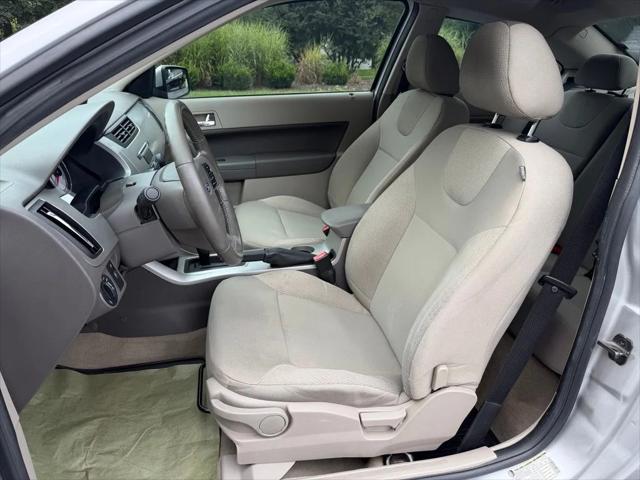 2009 Ford Focus SES
