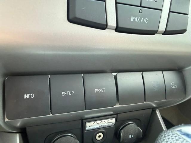 2009 Ford Focus SES