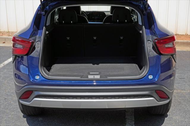 2024 Chevrolet Trax FWD LT