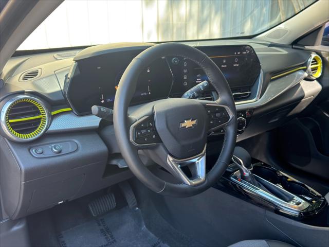 2024 Chevrolet Trax FWD LT