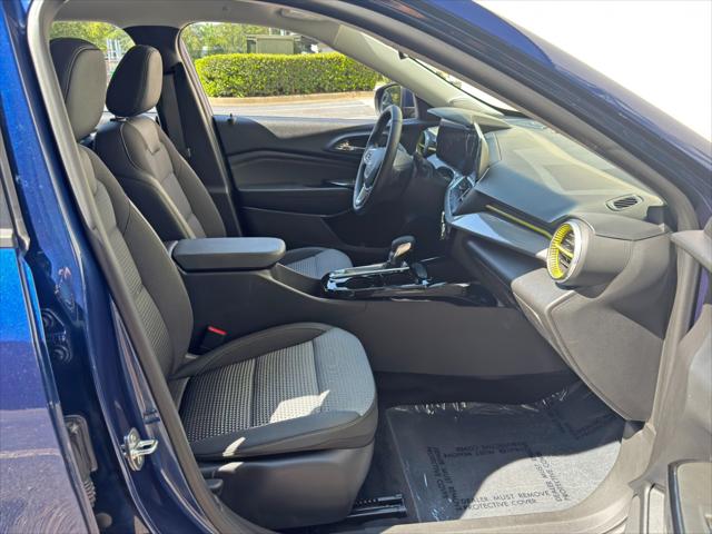 2024 Chevrolet Trax FWD LT