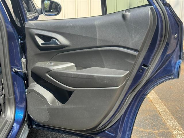 2024 Chevrolet Trax FWD LT