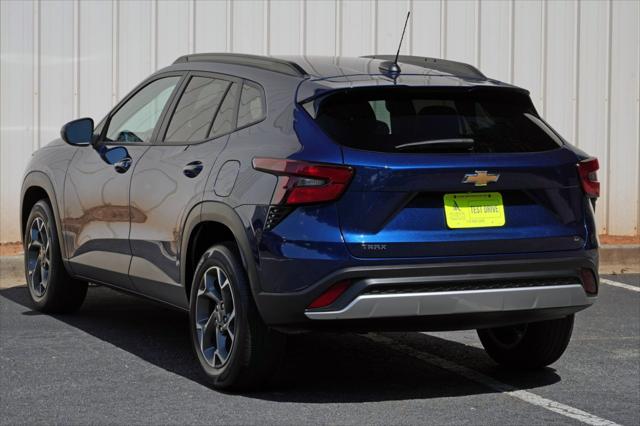 2024 Chevrolet Trax FWD LT