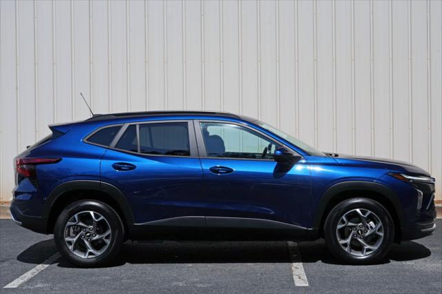 2024 Chevrolet Trax FWD LT