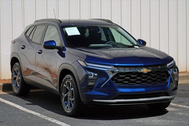 2024 Chevrolet Trax FWD LT