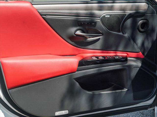 2024 Lexus ES 350 F SPORT Handling