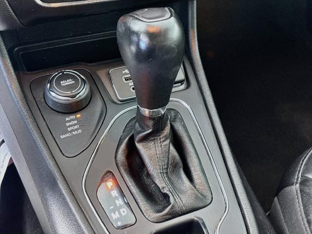 Used 2020 Jeep Cherokee Latitude Plus 4x4 For Sale in Olive Branch, MS
