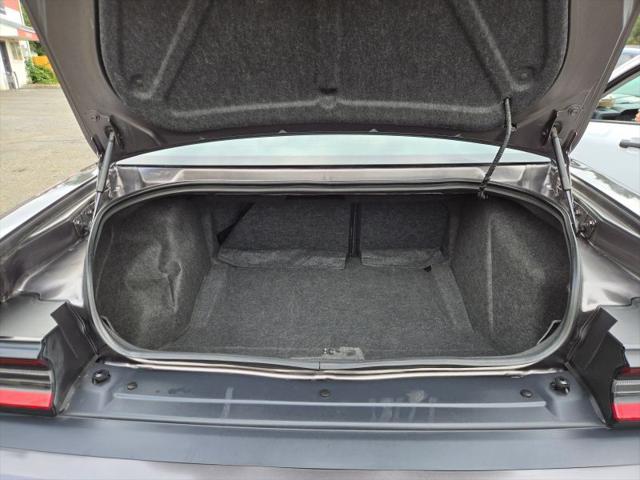 2015 Dodge Challenger R/T Plus