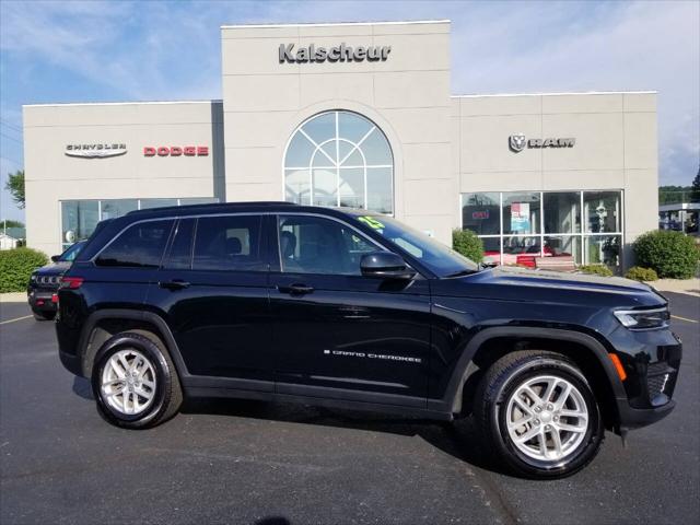 2025 Jeep Grand Cherokee Laredo X 4x4 for sale in Cross Plains, WI