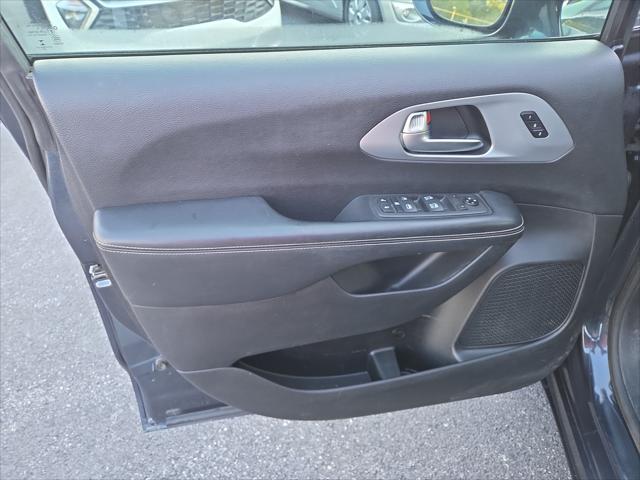 2021 Chrysler Pacifica Touring L AWD