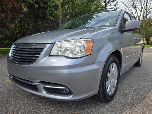 2014 Chrysler Town & Country Touring for sale in Akron, OH