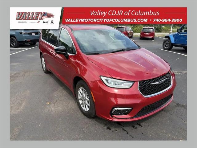 2025 Chrysler Pacifica Select for sale near Pataskala, OH