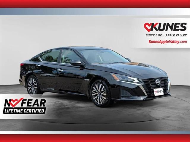 2025 Nissan Altima SV FWD for sale in Apple Valley, MN