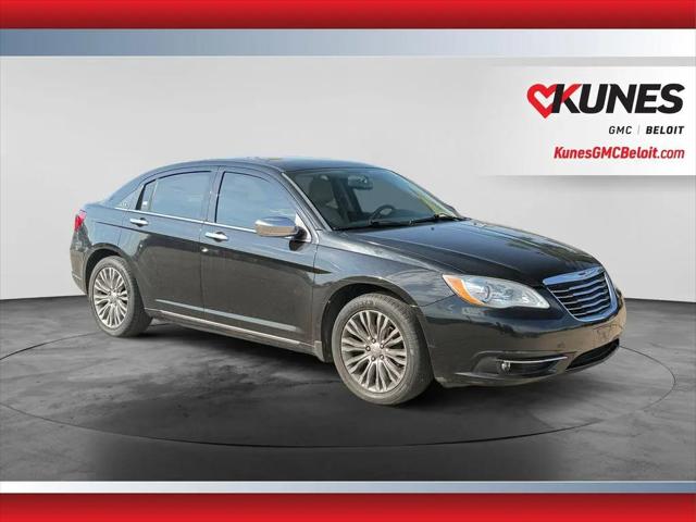 2013 Chrysler 200 Limited for sale in Beloit, WI