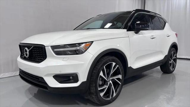 2022 Volvo XC40 T5 R-Design for sale in Willoughby, OH