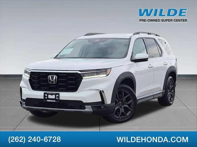 2023 Honda Pilot AWD Touring for sale in Waukesha, WI