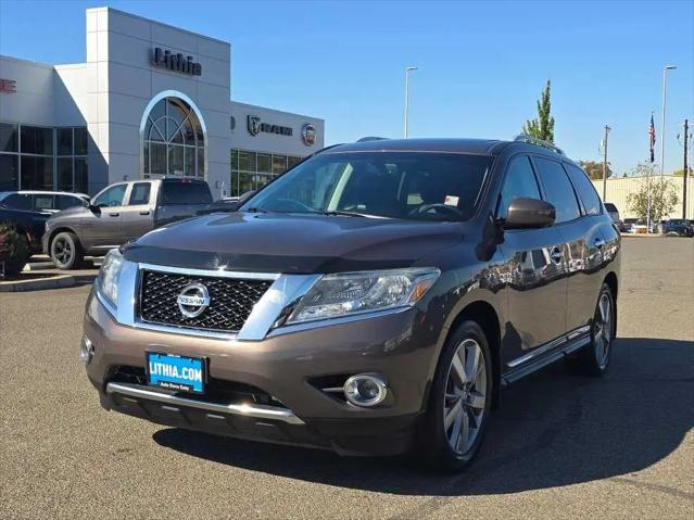 2016 Nissan Pathfinder Platinum for sale in Roseburg, OR