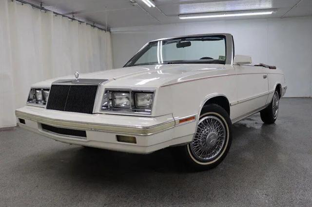 1984 Chrysler Lebaron Unknown for sale in Downers Grove, IL