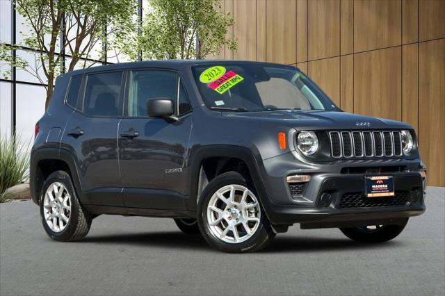 2023 Jeep Renegade Latitude 4x4 for sale in CHOWCHILLA, CA