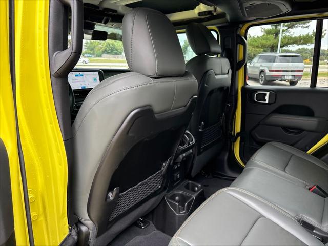 2024 Jeep Gladiator Sport
