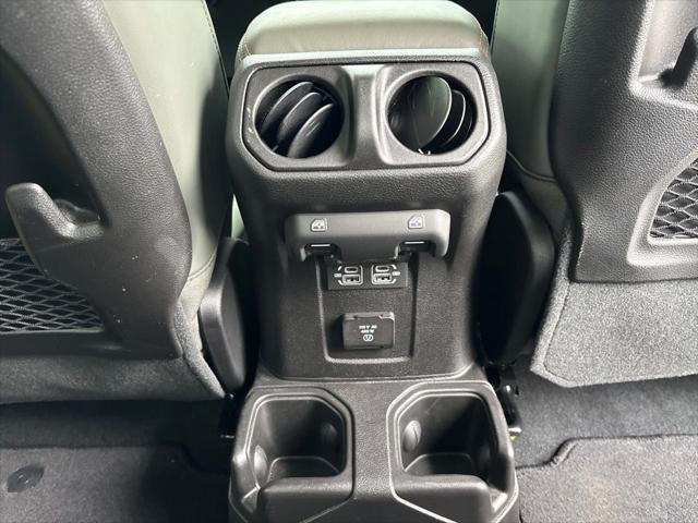 2024 Jeep Gladiator Sport