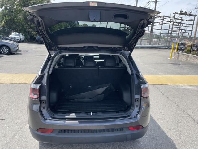 2022 Jeep Compass Latitude Lux 4x4